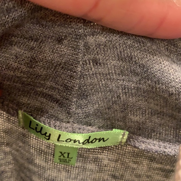 Lily London very elegant pullover top! - Picture 6 of 7